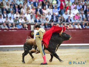 Tarde de sobresaltos y contrastes en Madrid