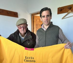 El regalo "especial" de Juan Ortega a una joven aficionada