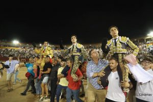 Triple salida a hombros en Toledo