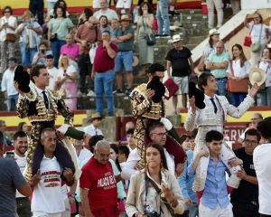Todos a hombros en Plasencia