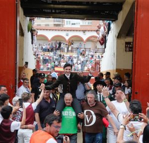 Diego Ventura sale a hombros en Soria
