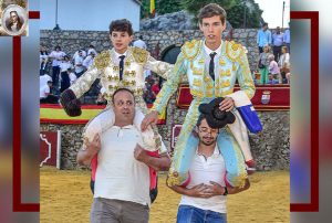 Ángel Pérez y Manuel Domínguez, puerta grande en Villaluenga del Rosario