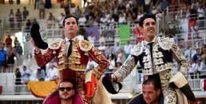 Alejandro Talavante y Daniel Luque salen a hombros en Lunel