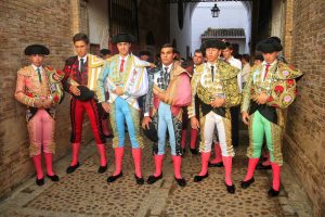 Tres orejas en la novillada de Sevilla