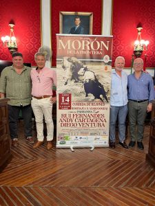 Corrida de rejones homenaje a D. Álvaro Domecq en Morón de la Frontera