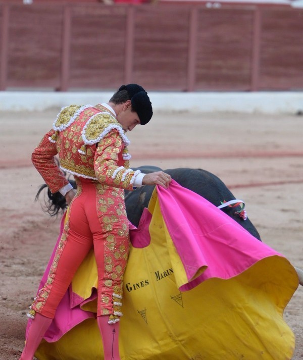 José María Manzanares y Ginés Marín, sendas orejas en Colmenar Viejo