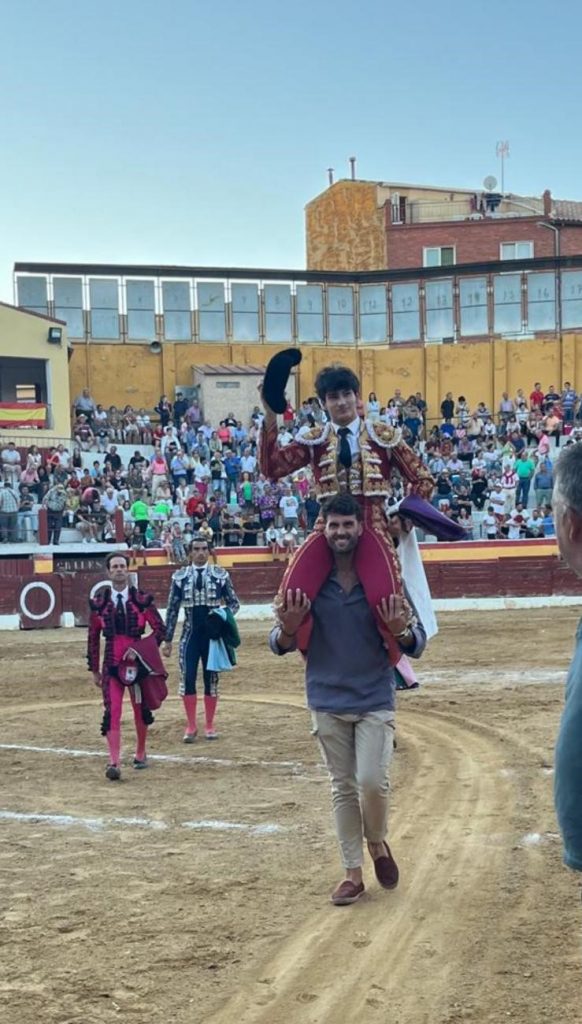 Rotundo Cristian González en Roa de Duero