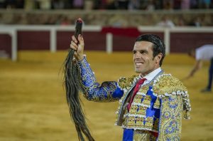 Gran tarde de Emilio de Justo, a hombros con Talavante, en Herrera del Duque