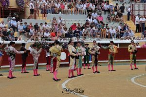 Orejas para José Fernando Molina y Christian Parejo en Bayona