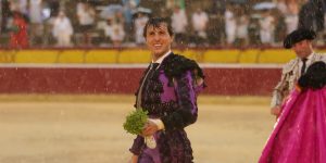 Triunfo bajo el diluvio de Roca Rey en Huesca