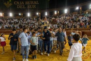 Rotunda actuación, con cuatro orejas, de Roca Rey en Huelva
