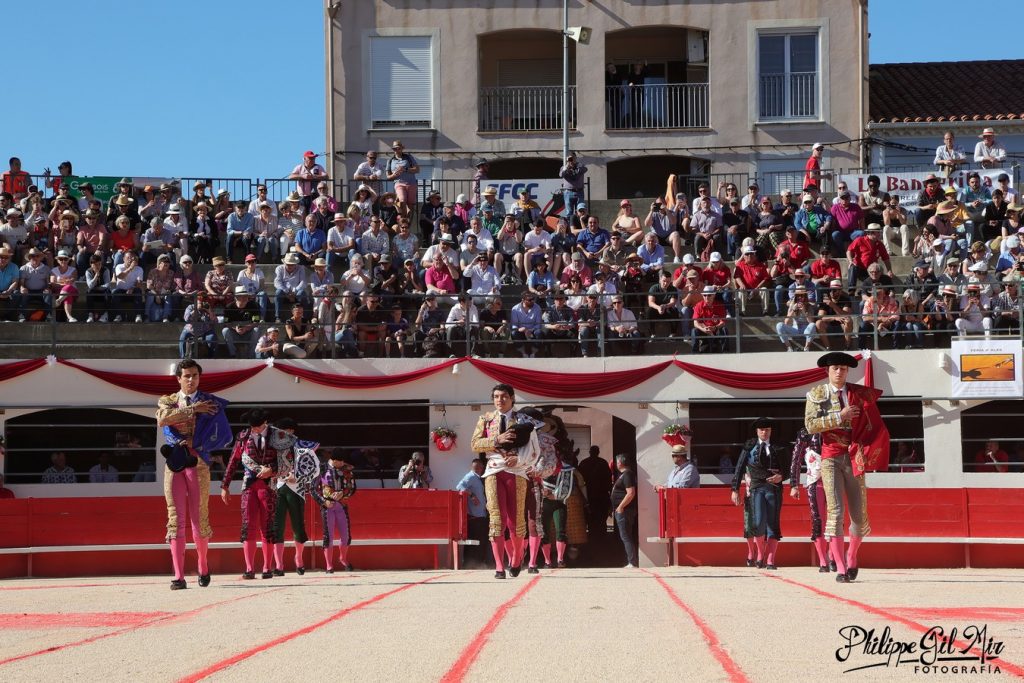 El matador de toros Manolo Vanegas deja la gestión de la plaza de Alés