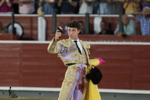 Oreja para Alejandro Chicharro en Albacete