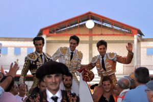 Jorge Molina triunfa en su alternativa, con Morenito y Álvaro Lorenzo, en Madridejos