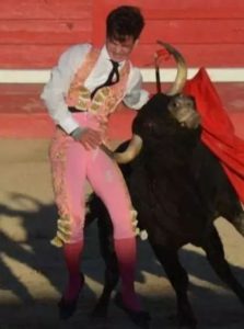 Cornada en el escroto al novillero Juan Jesús Rodríguez