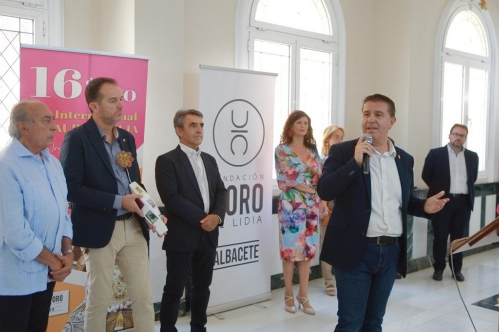 Dámaso González, Medalla de Oro y Gratitud de la Provincia de Albacete