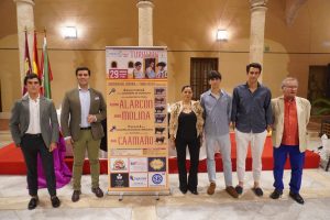 Torrijos se vuelca con sus toreros