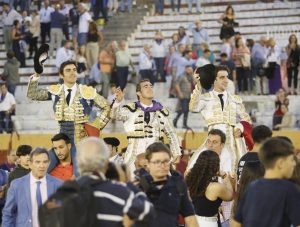 Los tres toreros a hombros en Guadalajara