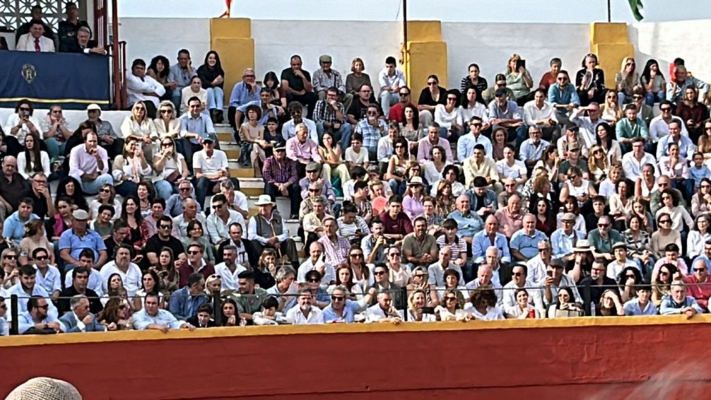 Indulto de Manuel Escribano en el festival de Guillena