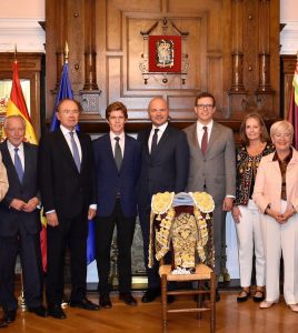 Borja Jiménez, premiado por el Centro Riojano de Madrid
