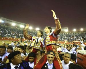 Castella y Roca Rey abren la puerta grande en Lima