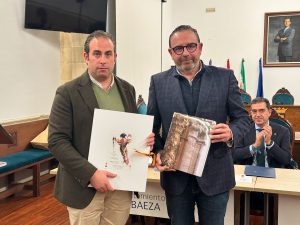 Baeza entrega los premios de la temporada 2024