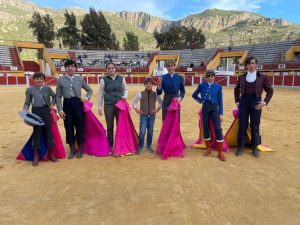 Magníficos tentaderos de las Escuelas Taurinas de Cádiz