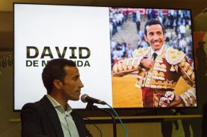 Magistral David de Miranda en el Club Taurino Mazzantini
