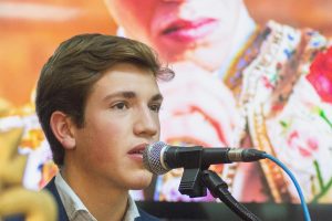 Javier Zulueta visita el Club Taurino Mazzantini