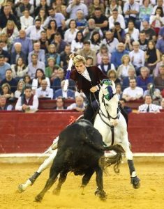 El rejoneador Duarte Fernandes, queda libre