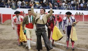 Andy Cartagena: Tres orejas en Romos