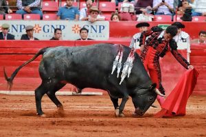 Oreja para Fermín Rivera en La México