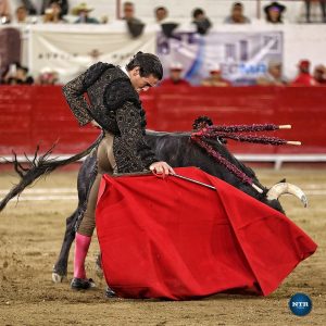 Juan Ortega y Luis David tocan pelo en León
