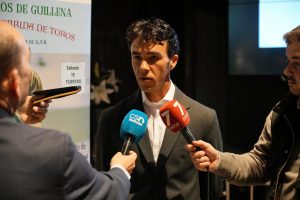 Se presenta en Sevilla la cita en solitario de Ruiz Muñoz