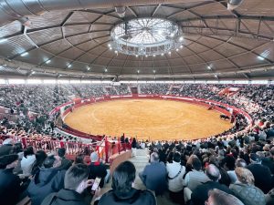 Plaza llena y gran toreo en La Flecha
