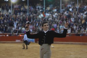 Solidaridad y Arte en el festival taurino benéfico de Sanlúcar