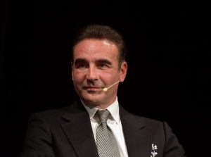 Valladolid se rinde a Enrique Ponce en un emotivo acto