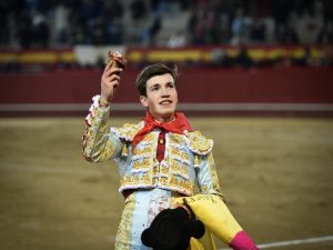 Puerta grande de Javier Zulueta en la primera de Valdemorillo