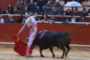 Los tres novilleros a hombros en Sanlúcar de Barrameda