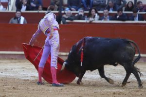 Los tres novilleros a hombros en Sanlúcar de Barrameda