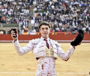 Roca Rey y 'Frenoso', de Victoriano del Río, se unen en Valencia