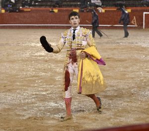 La pureza de El Mene abre la puerta grande en Valencia