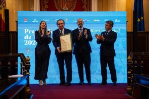 Entregado en el Senado el Premio Nacional de Tauromaquia