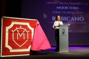 Entrega de premios y presentación estelar en Herrera del Duque