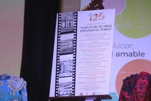 Se presentan en Sanlúcar los actos del 125 Aniversario de la plaza