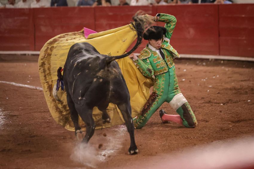 Mario Vilau continúa hospitalizado en Aguascalientes