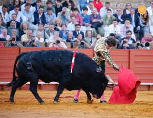 Un esforzado Román marida con los toros de Jerez