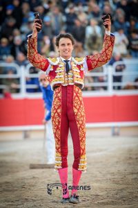 Arles vibra con una extraordinaria corrida de toros