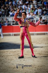 Arles vibra con una extraordinaria corrida de toros