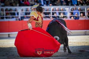 Arles vibra con una extraordinaria corrida de toros